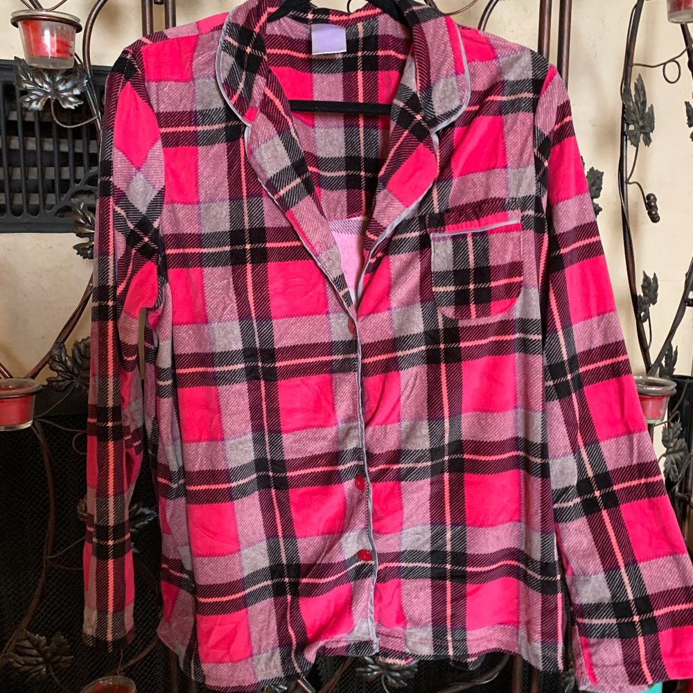 Secret Treasures Pajama top